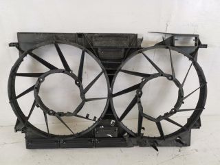 bontott AUDI Q7 Hűtőventilátor Tartó