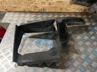 bontott AUDI Q7 Intercooler Légterelő