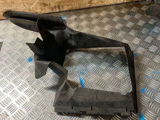 bontott AUDI Q7 Intercooler Légterelő