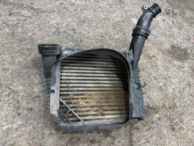 bontott AUDI Q7 Intercooler