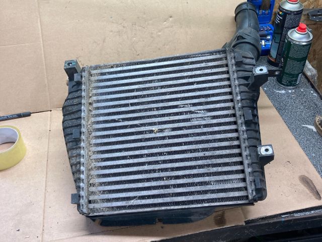bontott AUDI Q7 Intercooler