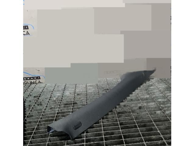 bontott AUDI Q7 Jobb A Oszlop Burkolat