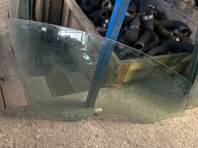 bontott AUDI Q7 Jobb első Ablak