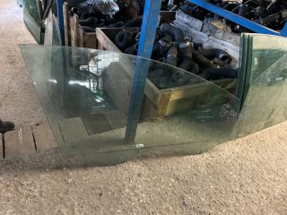 bontott AUDI Q7 Jobb első Ablak