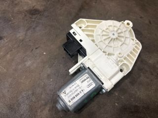 bontott AUDI Q7 Jobb első Ablakemelő Motor