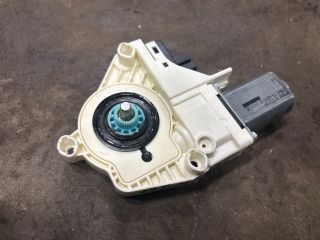 bontott AUDI Q7 Jobb első Ablakemelő Motor