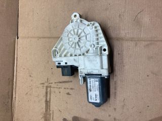 bontott AUDI Q7 Jobb első Ablakemelő Motor