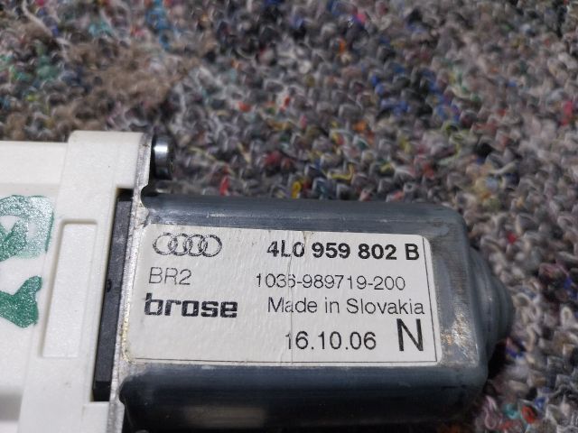 bontott AUDI Q7 Jobb első Ablakemelő Motor