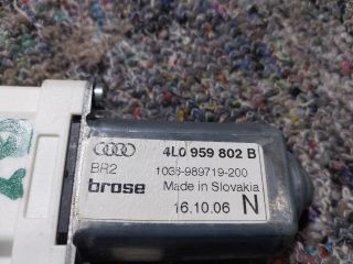 bontott AUDI Q7 Jobb első Ablakemelő Motor