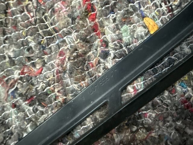 bontott AUDI Q7 Jobb első Ablaktörlő Kar