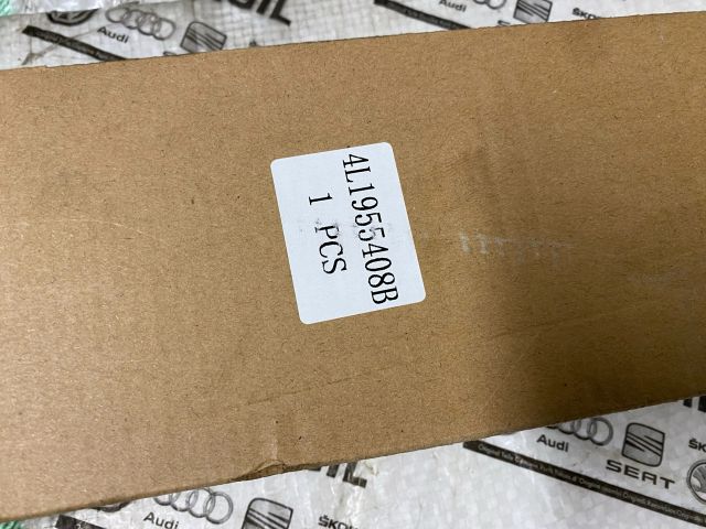 bontott AUDI Q7 Jobb első Ablaktörlő Kar