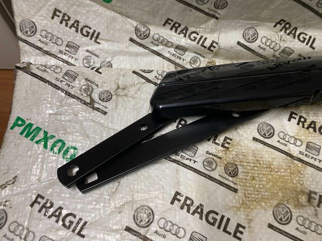 bontott AUDI Q7 Jobb első Ablaktörlő Kar