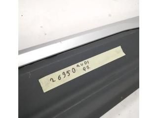 bontott AUDI Q7 Jobb első Ajtó Díszléc