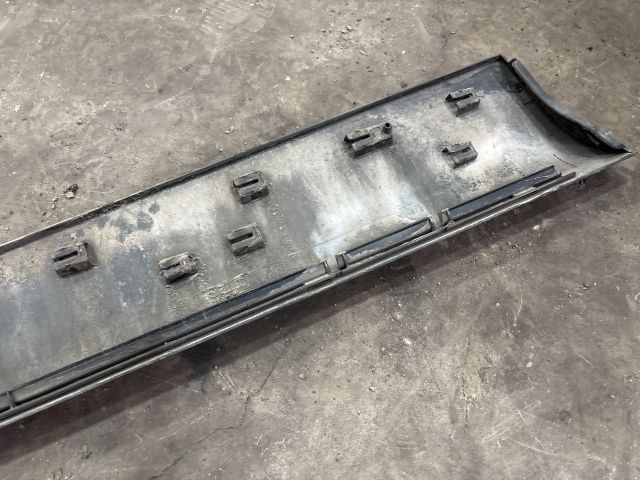 bontott AUDI Q7 Jobb első Ajtó Díszléc