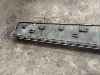 bontott AUDI Q7 Jobb első Ajtó Díszléc