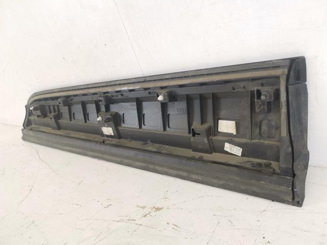 bontott AUDI Q7 Jobb első Ajtó Díszléc