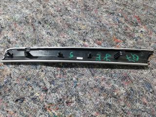 bontott AUDI Q7 Jobb első Ajtó Kárpit Díszléc