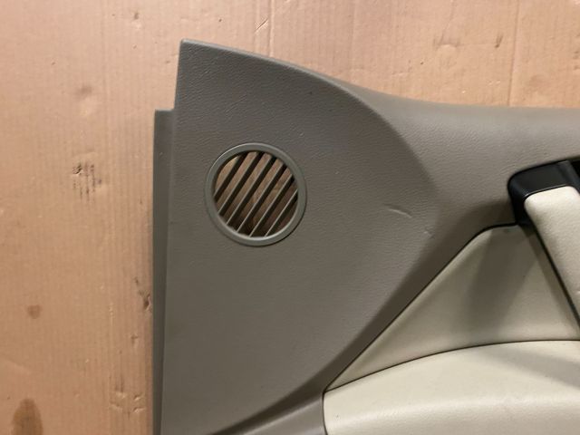 bontott AUDI Q7 Jobb első Ajtó Kárpit