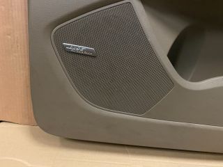 bontott AUDI Q7 Jobb első Ajtó Kárpit