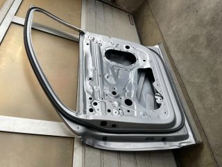 bontott AUDI Q7 Jobb első Ajtó (Üres lemez)