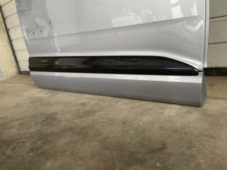 bontott AUDI Q7 Jobb első Ajtó (Üres lemez)