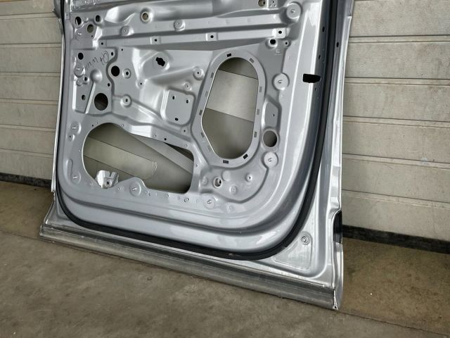 bontott AUDI Q7 Jobb első Ajtó (Üres lemez)