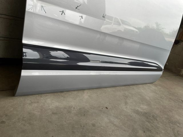 bontott AUDI Q7 Jobb első Ajtó (Üres lemez)