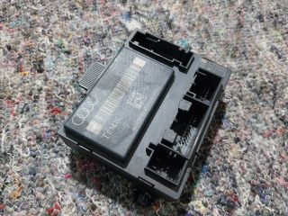 bontott AUDI Q7 Jobb első Ajtó Vezérlőegység