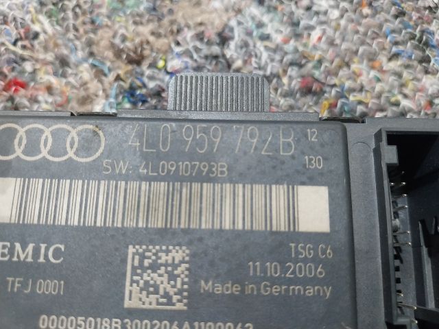 bontott AUDI Q7 Jobb első Ajtó Vezérlőegység