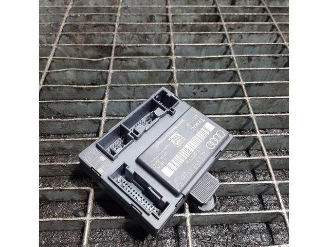 bontott AUDI Q7 Jobb első Ajtó Vezérlőegység