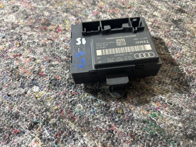 bontott AUDI Q7 Jobb első Ajtó Vezérlőegység