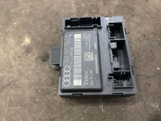 bontott AUDI Q7 Jobb első Ajtó Vezérlőegység