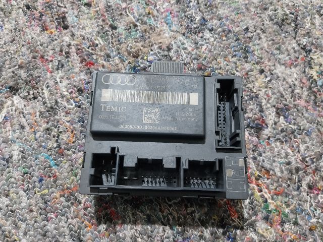 bontott AUDI Q7 Jobb első Ajtó Vezérlőegység