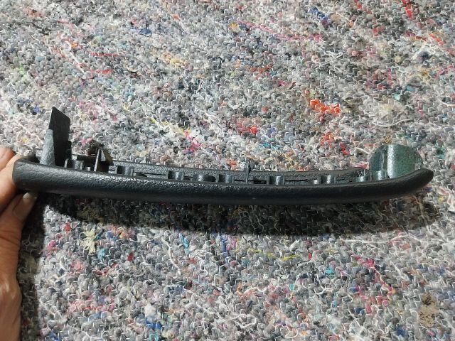 bontott AUDI Q7 Jobb első Ajtóbehúzó