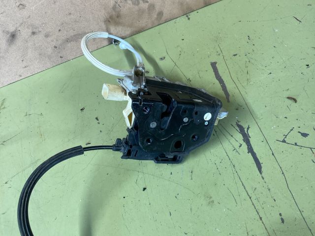 bontott AUDI Q7 Jobb első Ajtózár