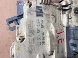 bontott AUDI Q7 Jobb első Ajtózár