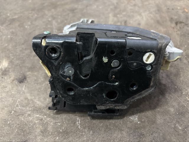 bontott AUDI Q7 Jobb első Ajtózár