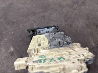 bontott AUDI Q7 Jobb első Ajtózár