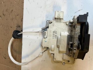 bontott AUDI Q7 Jobb első Ajtózár