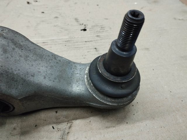 bontott AUDI Q7 Jobb első Alsó Lengőkar