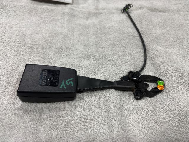 bontott AUDI Q7 Jobb első Biztonsági Öv Csat