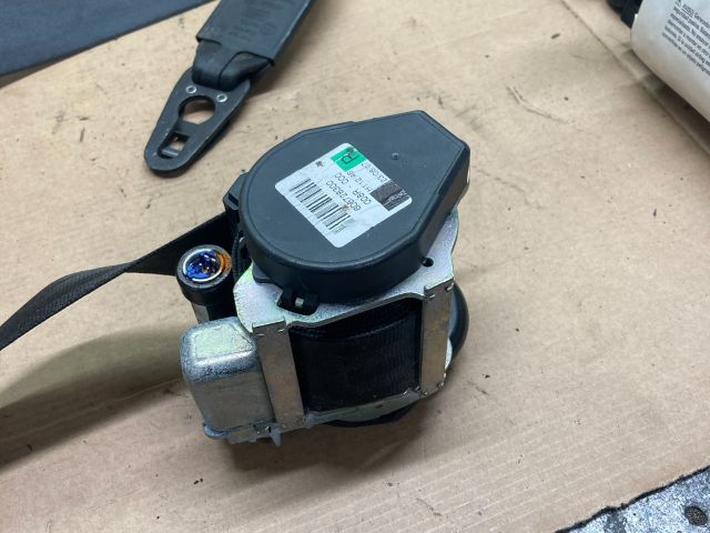 bontott AUDI Q7 Jobb első Biztonsági Öv