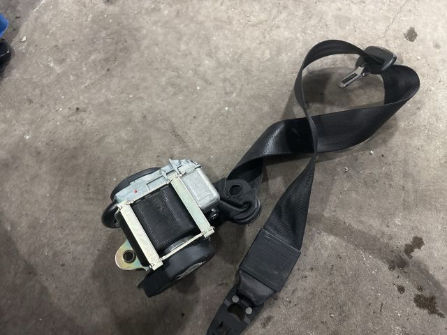 bontott AUDI Q7 Jobb első Biztonsági Öv