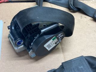 bontott AUDI Q7 Jobb első Biztonsági Öv