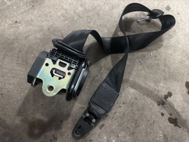 bontott AUDI Q7 Jobb első Biztonsági Öv