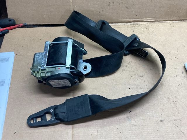 bontott AUDI Q7 Jobb első Biztonsági Öv