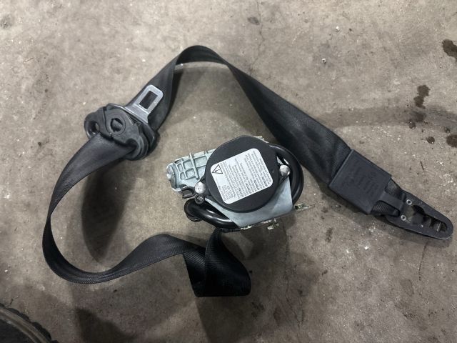 bontott AUDI Q7 Jobb első Biztonsági Öv