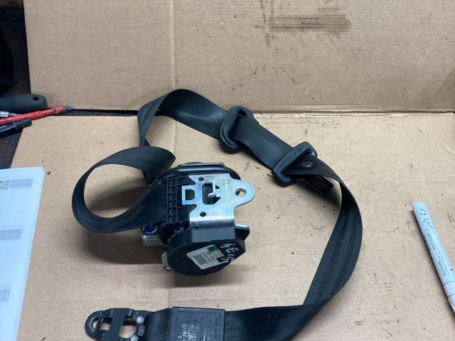 bontott AUDI Q7 Jobb első Biztonsági Öv