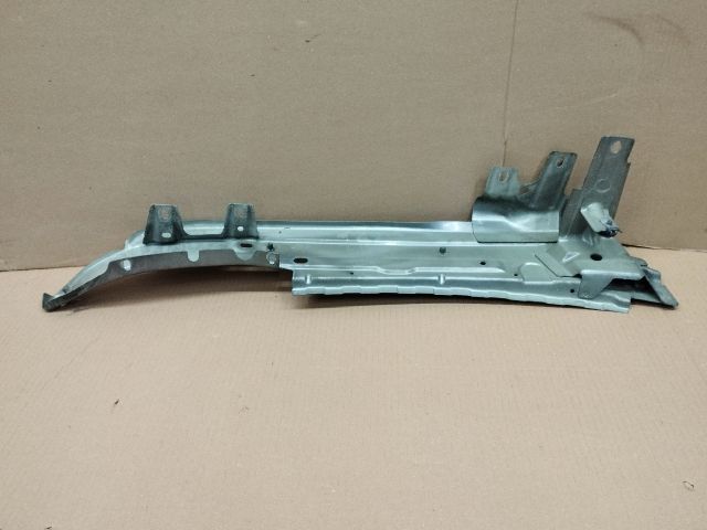 bontott AUDI Q7 Jobb első Hossznyúlvány