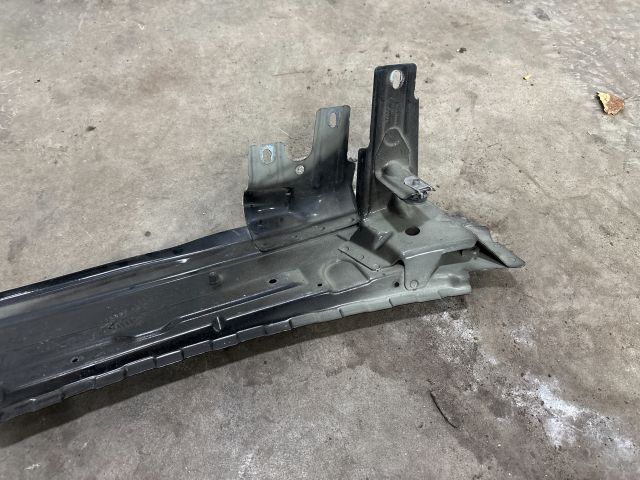 bontott AUDI Q7 Jobb első Hossznyúlvány